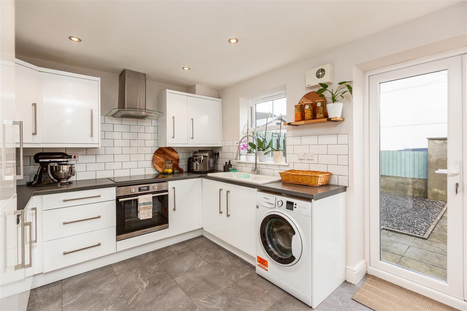 Oakfield Street, Pontarddulais, Swansea, SA4 8LN